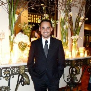 Meet your Posher, Ernesto